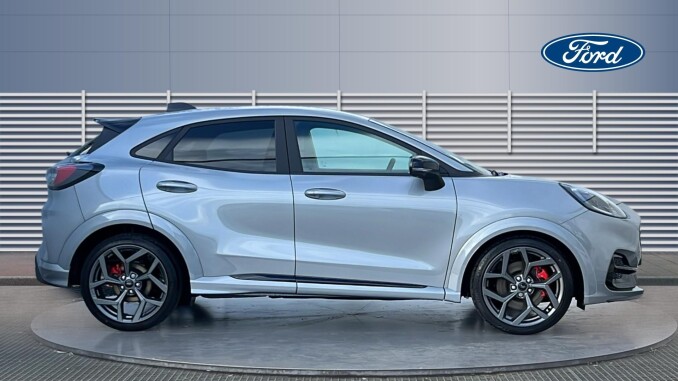 Ford Puma ST 1.0 EcoBoost Hybrid mHEV 170 ST 5dr DCT Petrol Hatchback - Image 5